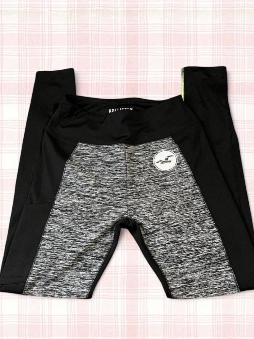 Hollister Women’s Black & Gray Heather Performance Leggings